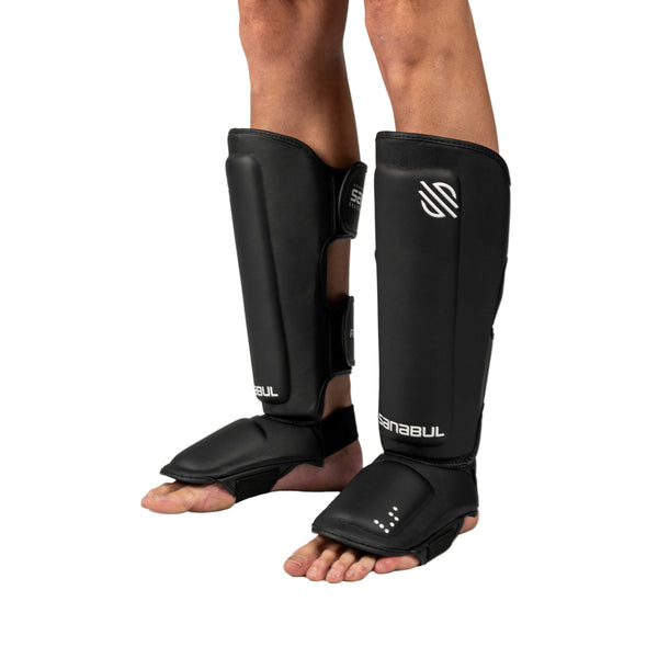LabSeriesShinGuards-17_grande.